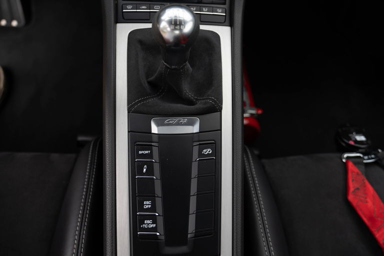 Porsche 981 Cayman GT4