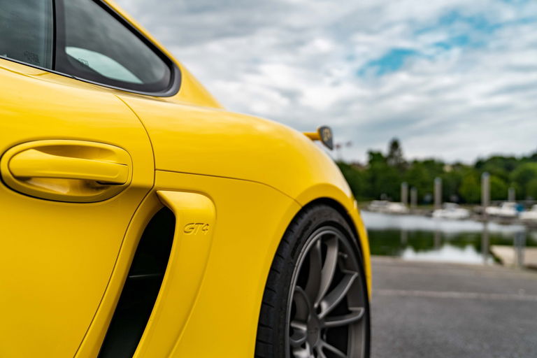 Porsche 981 Cayman GT4