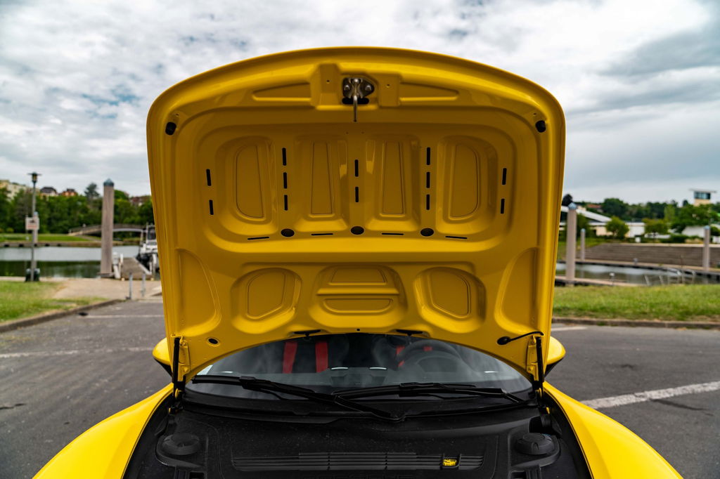 Porsche 981 Cayman GT4