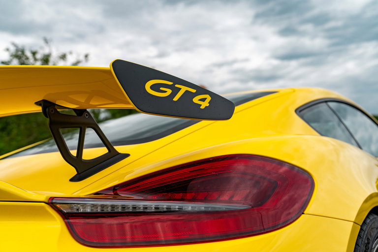 Porsche 981 Cayman GT4