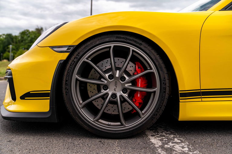 Porsche 981 Cayman GT4