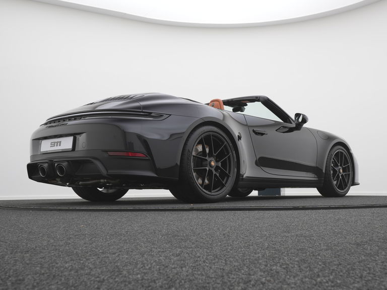 Porsche 992.2 Carrera GTS