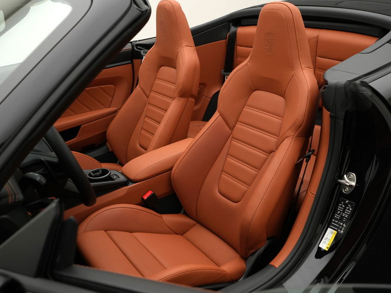 Porsche 992.2 Carrera GTS