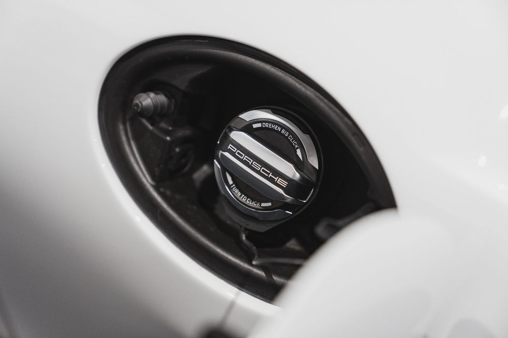 Porsche 718 Cayman GT4 RS