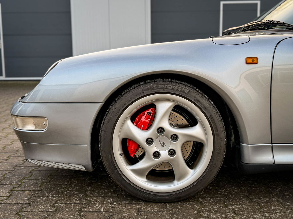 Porsche 993 Carrera 4S