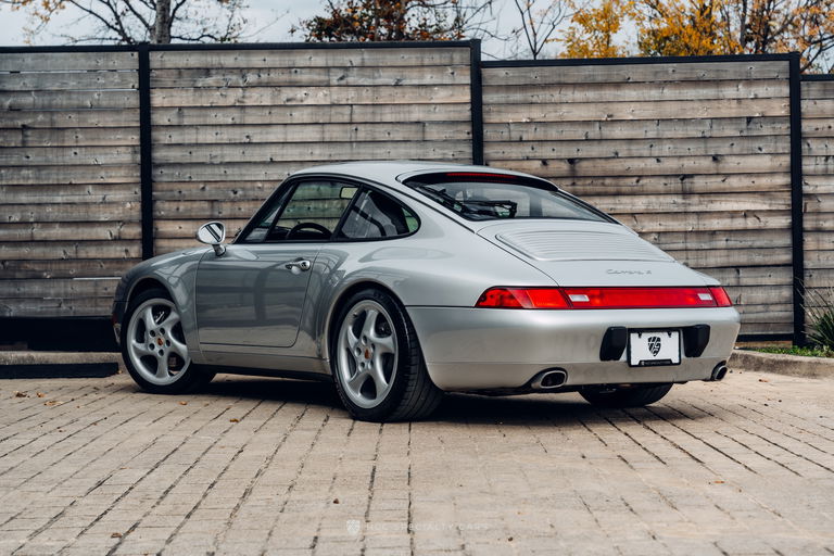 Porsche 993 Carrera 4