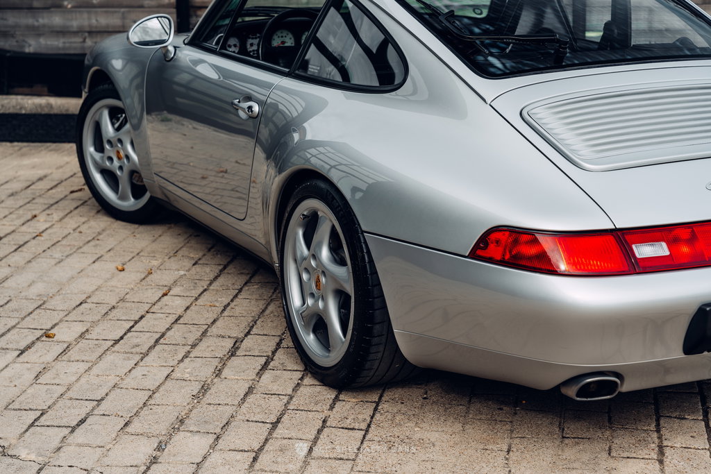 Porsche 993 Carrera 4