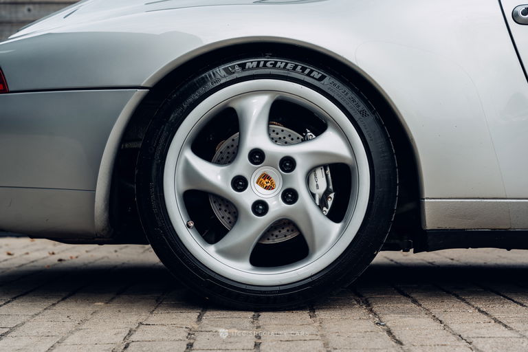 Porsche 993 Carrera 4