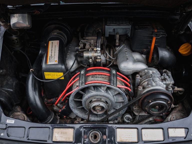 Porsche 911 Carrera 3.2 (US)