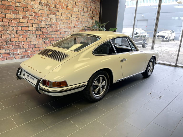 Porsche 911 S (F-Modell)