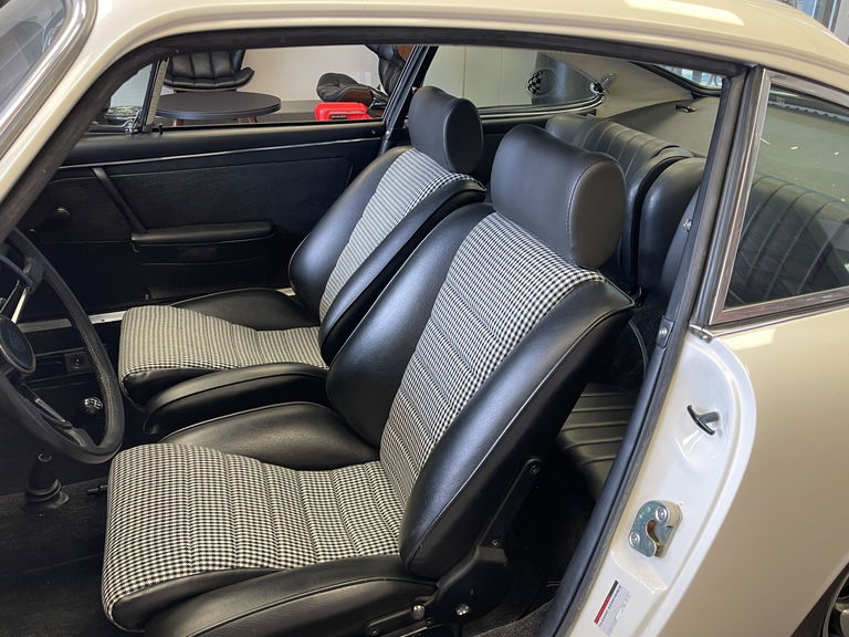 Porsche 911 S (F-Modell)