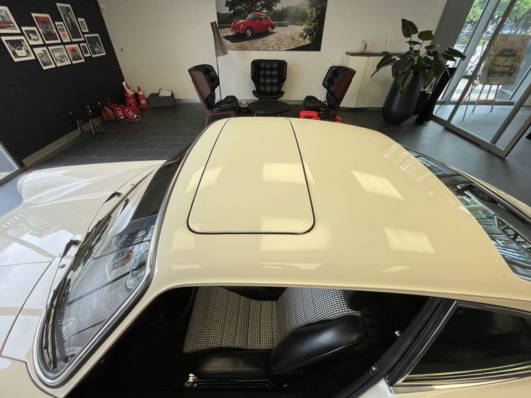 Porsche 911 S (F-Modell)