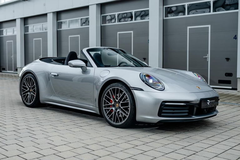 Porsche 992 Carrera 4S
