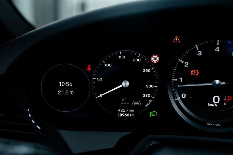 Porsche 992 Carrera 4S