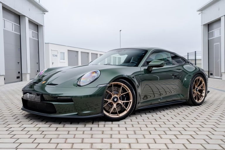 Porsche 992 GT3 Touring