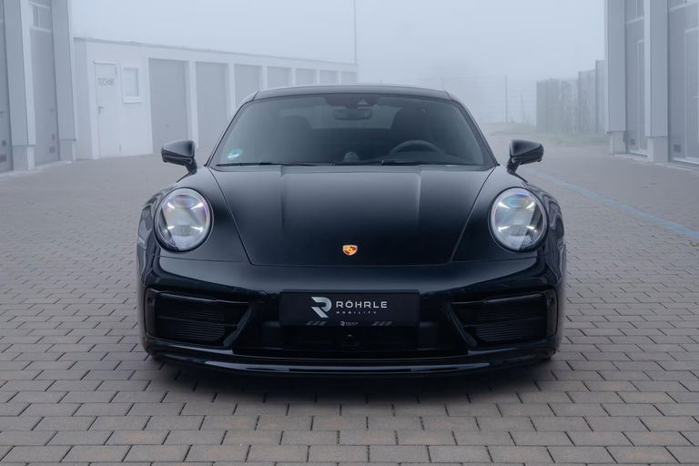 Porsche 992 Carrera GTS
