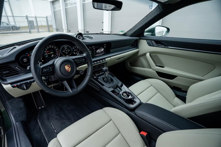 Porsche 992 GT3 Touring