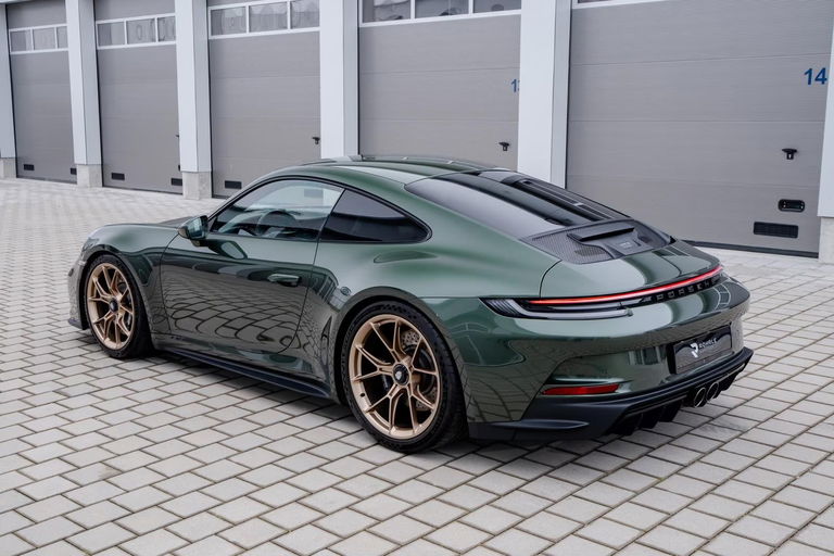 Porsche 992 GT3 Touring