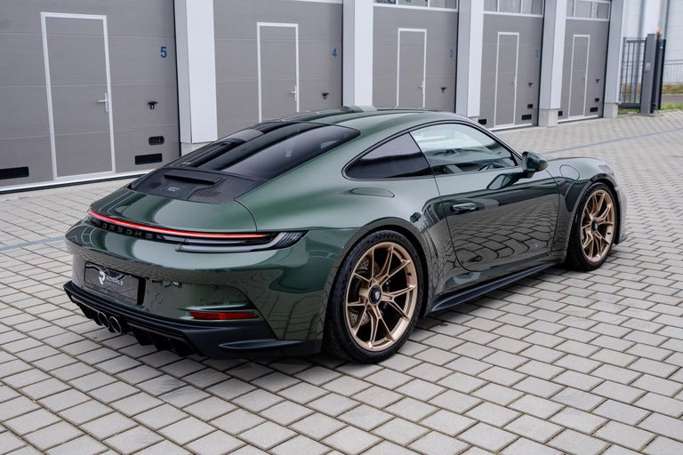 Porsche 992 GT3 Touring
