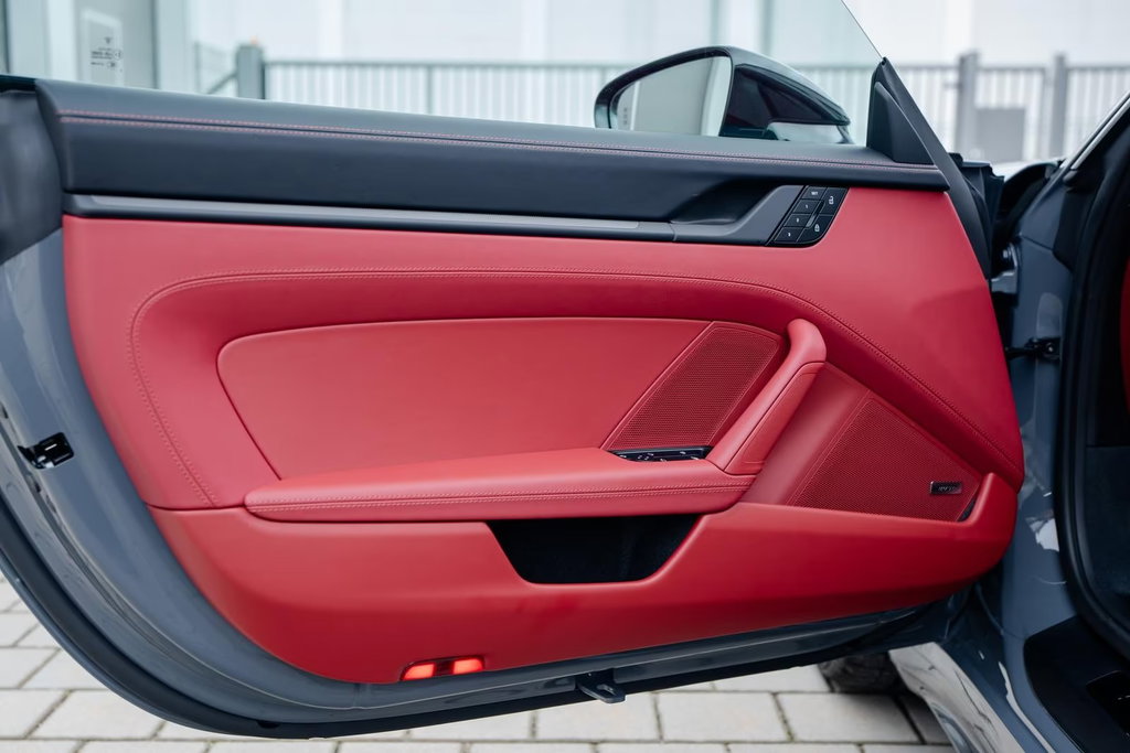 Porsche 992.2 Carrera GTS