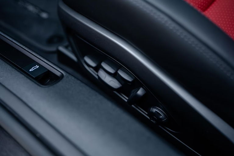 Porsche 992.2 Carrera GTS