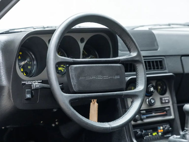 Porsche 944 Coupé