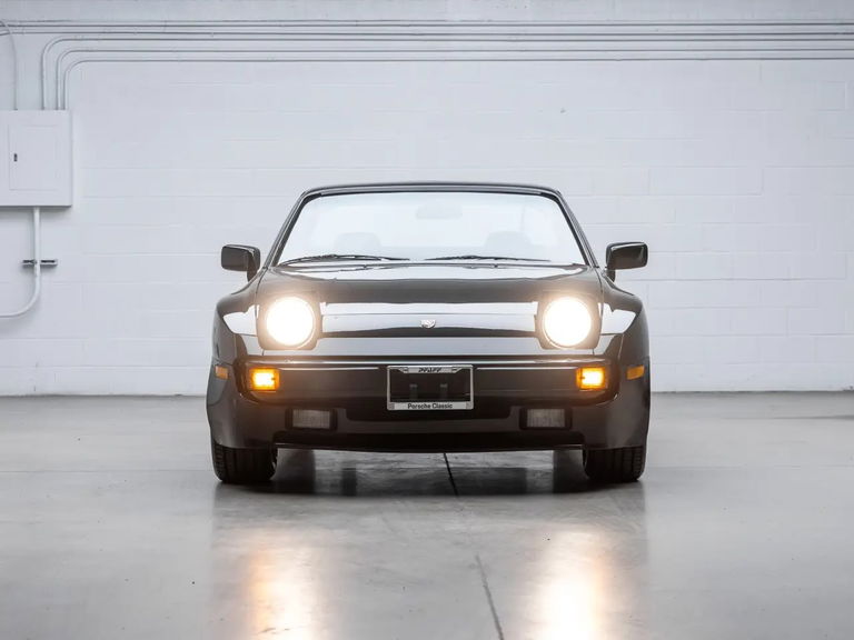Porsche 944 Coupé