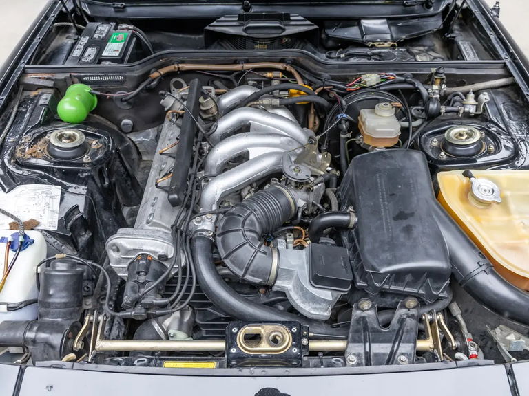 Porsche 944 Coupé
