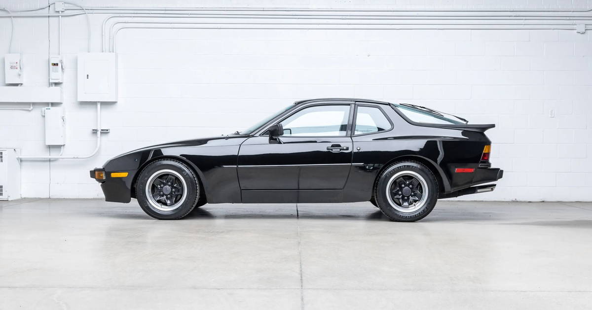 Porsche 944 Coupé 1983 - elferspot.com - Marketplace for Porsche