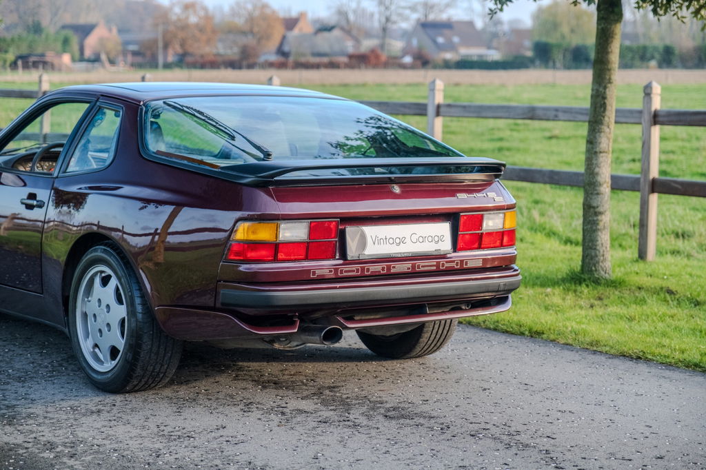Porsche 944 S2 Coupé