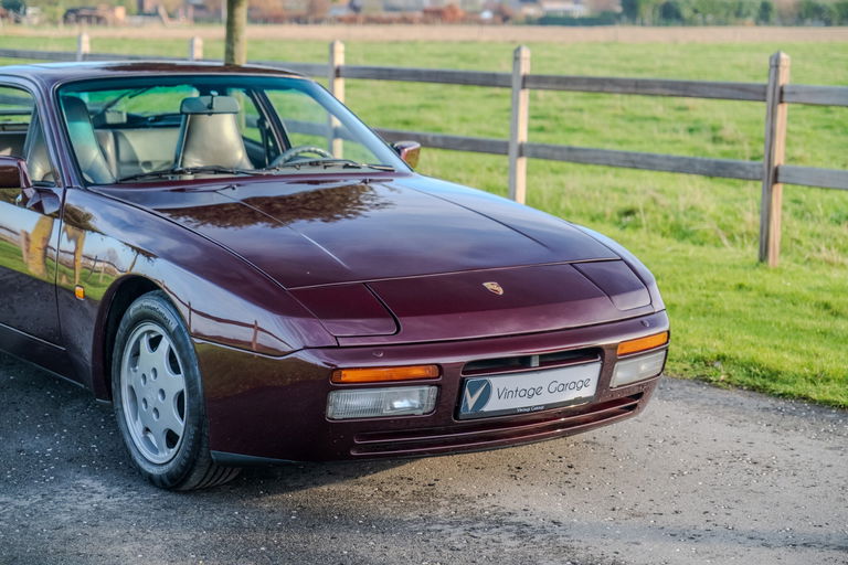 Porsche 944 S2 Coupé