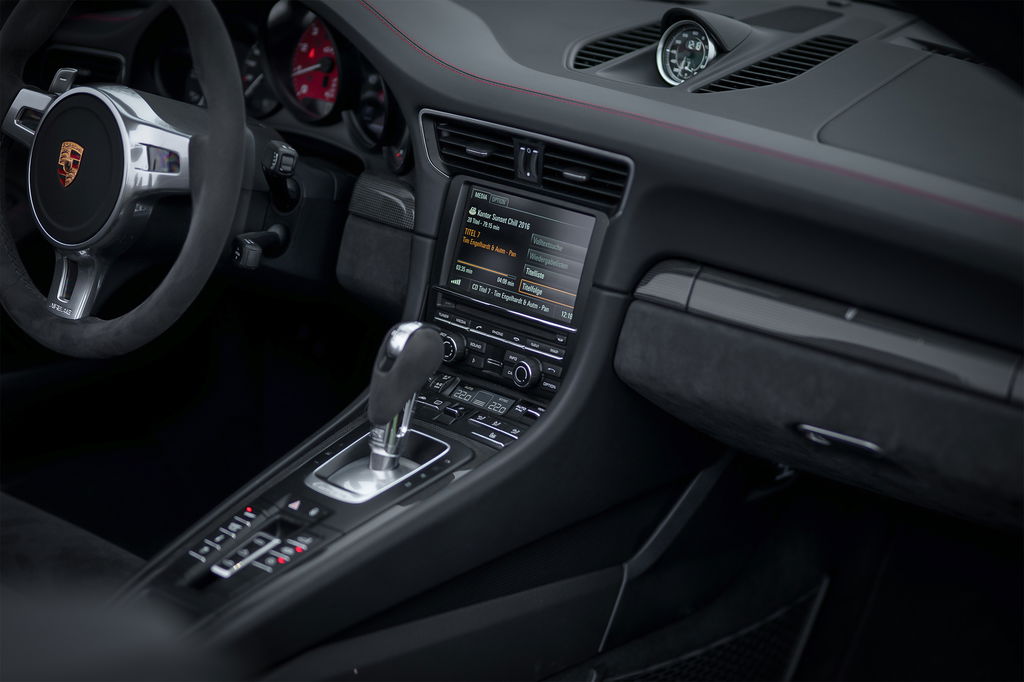 Porsche 991 Carrera GTS