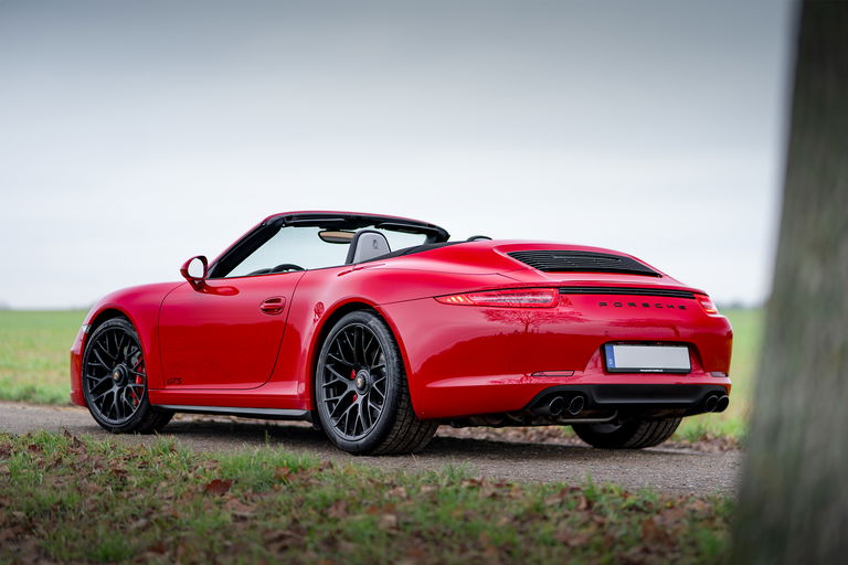 Porsche 991 Carrera GTS