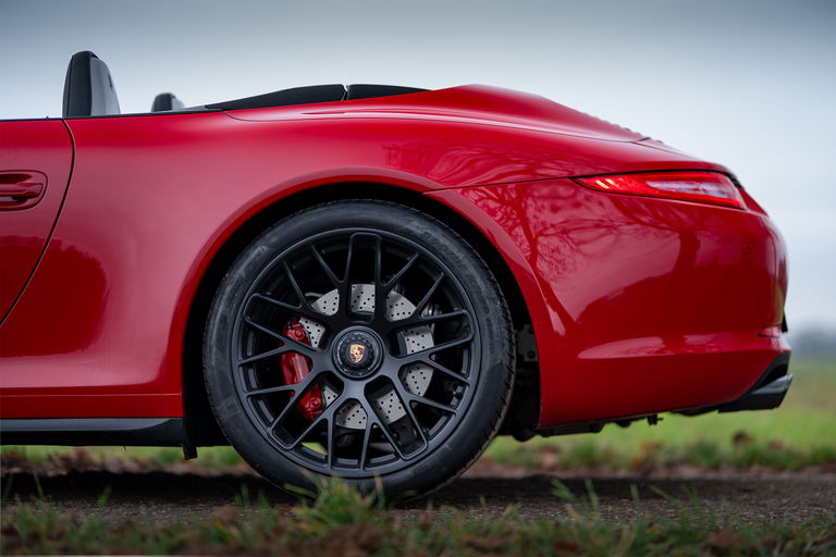 Porsche 991 Carrera GTS
