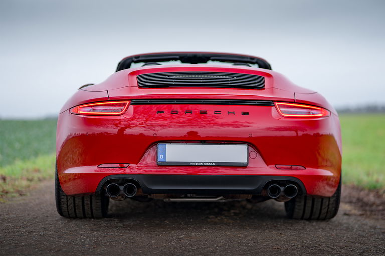 Porsche 991 Carrera GTS