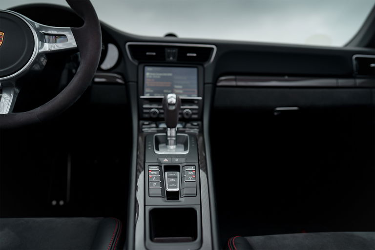 Porsche 991 Carrera GTS