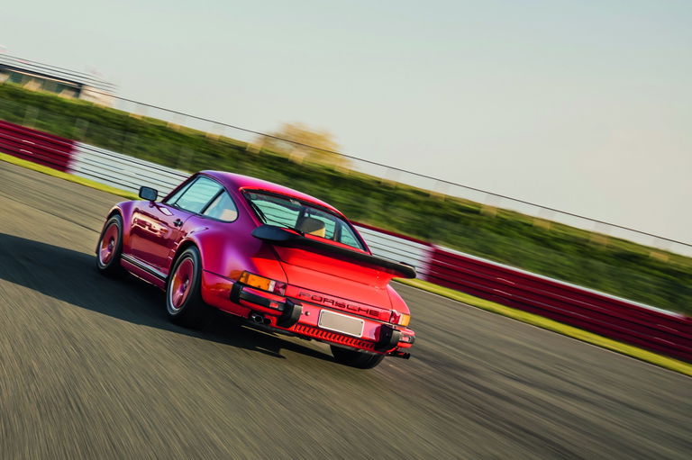 Porsche 911 Turbo Flachbau