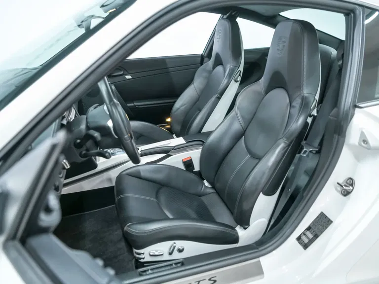 Porsche 997.2 Carrera GTS