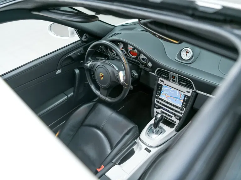 Porsche 997.2 Carrera GTS