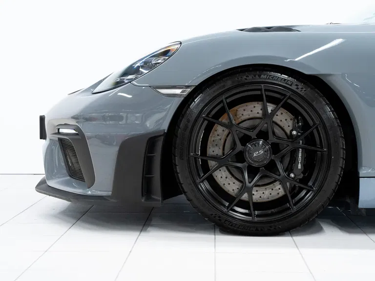 Porsche 718 Spyder RS