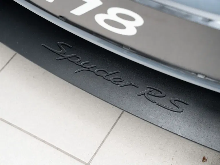 Porsche 718 Spyder RS