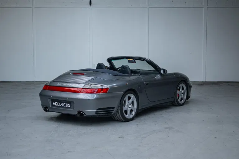 Porsche 996 Carrera 4S