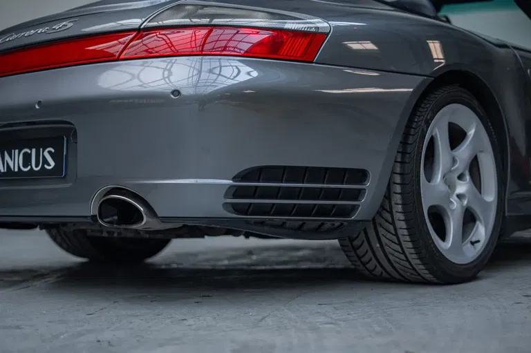 Porsche 996 Carrera 4S
