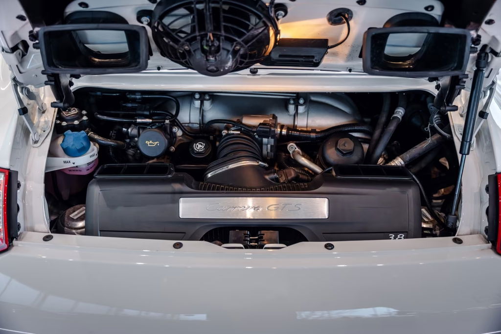 Porsche 997.2 Carrera GTS