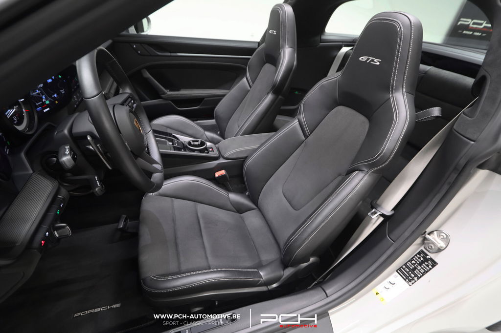 Porsche 992 Targa 4 GTS