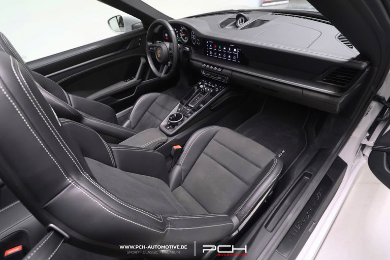 Porsche 992 Targa 4 GTS