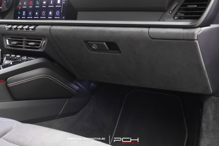 Porsche 992 Targa 4 GTS