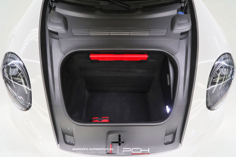 Porsche 992 Targa 4 GTS