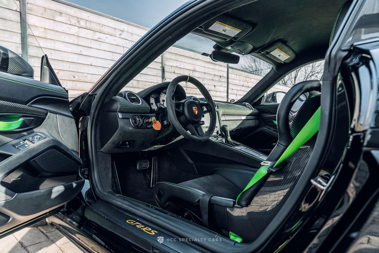 Porsche 718 Cayman GT4 RS