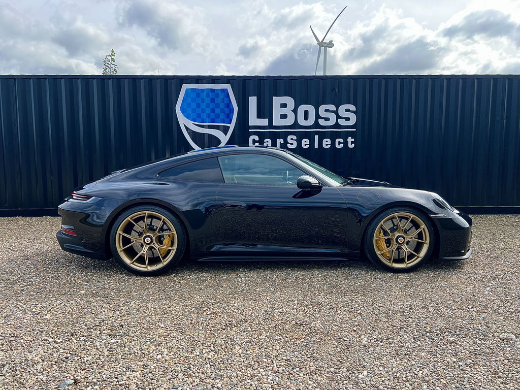 Porsche 992 GT3 Touring